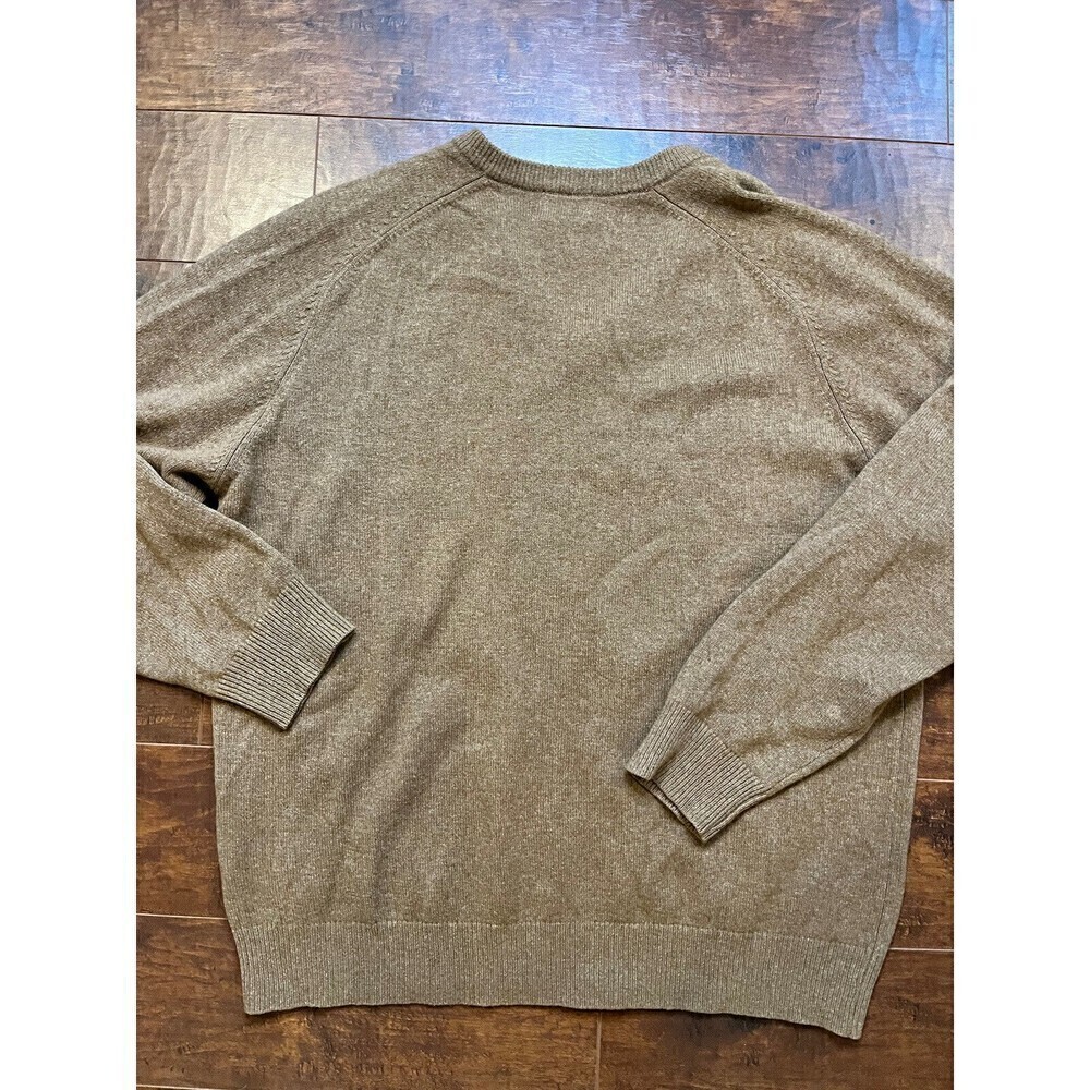 LL Bean Mens 100% Lambswool V-Neck Sweater Size Large - Picture 5 of 6